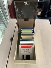 Commodore Amiga 500 Box Mit 32 Disketten