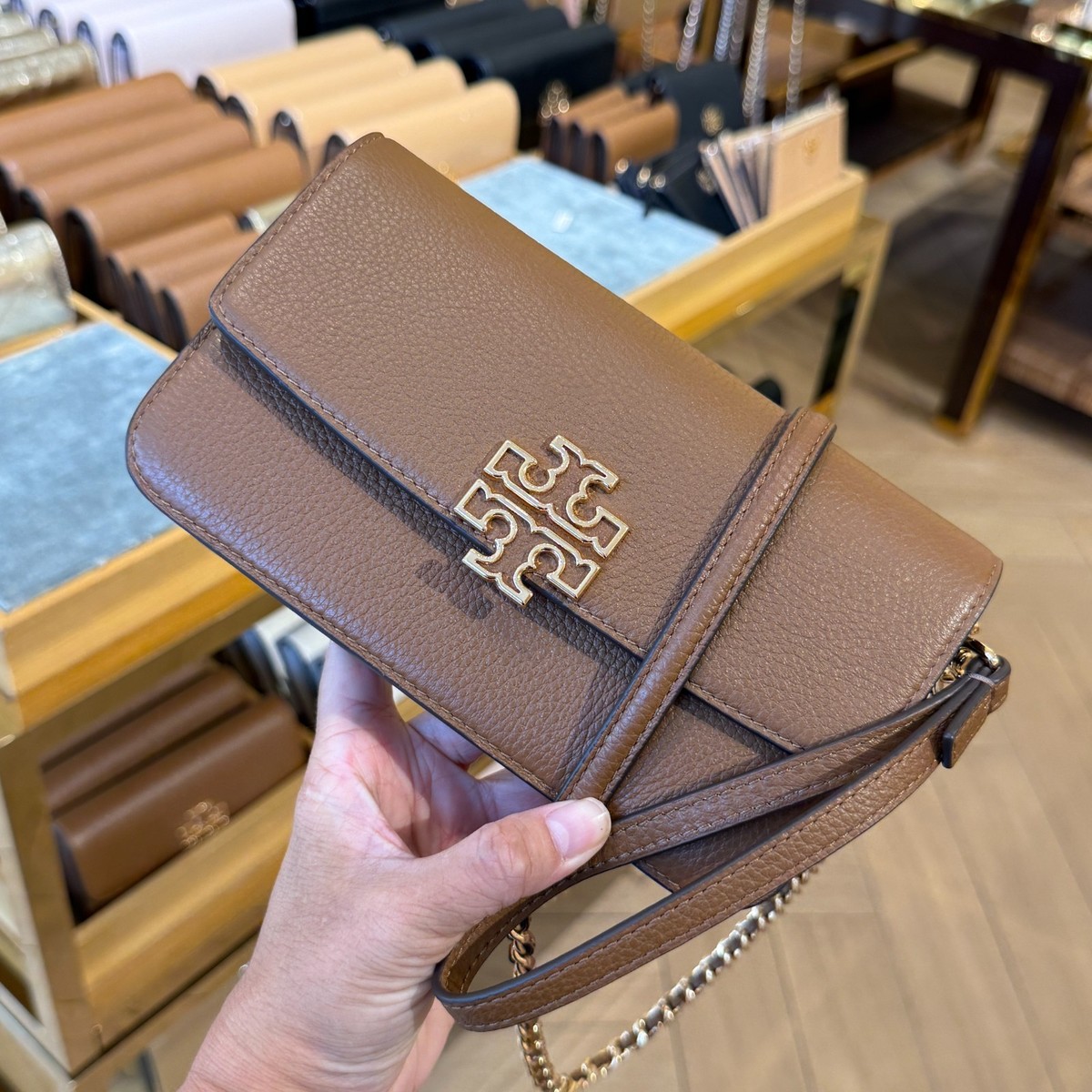 Tory Burch 141012 Britten Small Chain Wallet Wristlet Crossbody