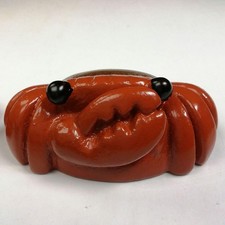 Soyo Yamagai Crab Incense Case Lacquered Used Excellent Condition from JAPAN