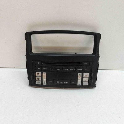 Mitsubishi Pajero MK4 V8W, V9W Music Player Buttons 8002A256XA 32144606