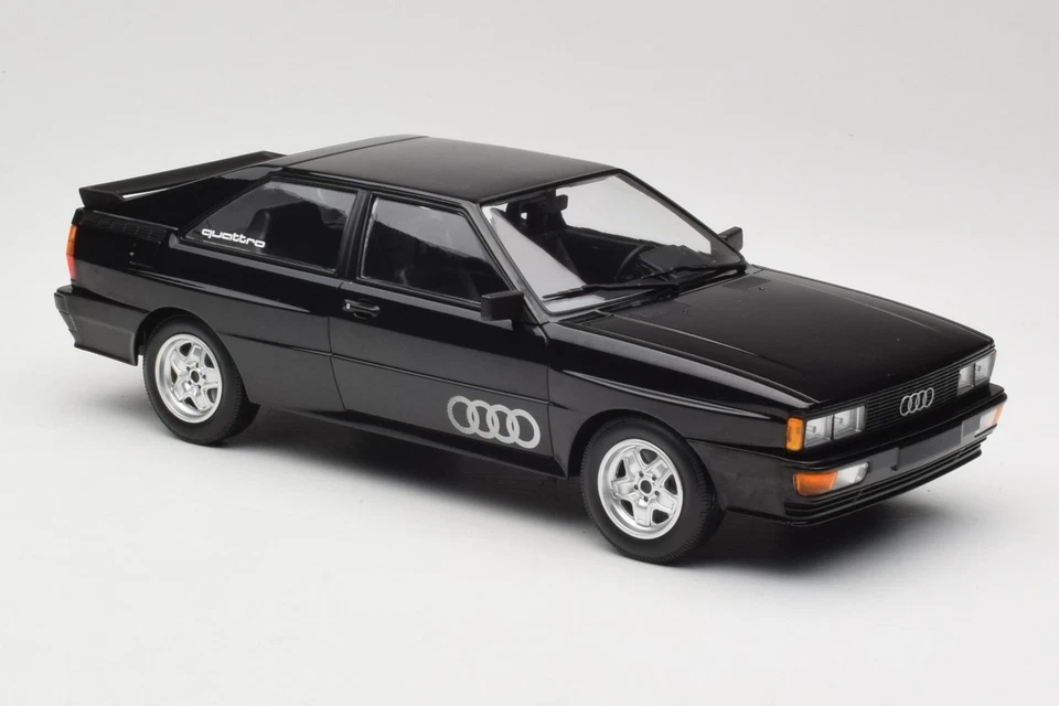 155016121 Audi Quattro Black Metallic Minichamps 1/18 - Imagen 4 de 4