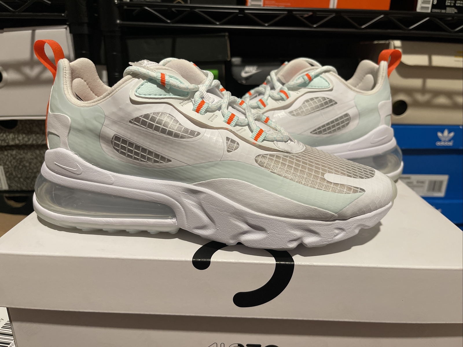 Size 7 Nike Air Max 270 React Se Hyper Crimson For Sale Online Ebay