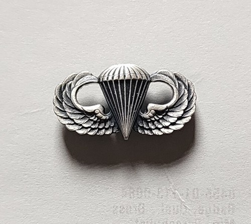 U.S. Army Airborne Parachutist Badge - Dress Miniature - Jump Wings, Paratrooper - Picture 2 of 10