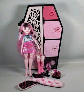 Monster High Draculaura Locker | eBay