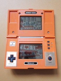 NINTENDO Donkey Kong Game and Watch in Good Condition (DK-52) 1982