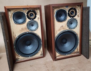BEAUTIFUL THE FISHER XP 9B HOME AUDIO SPEAKERS W/ NEW TWEETERS ! v