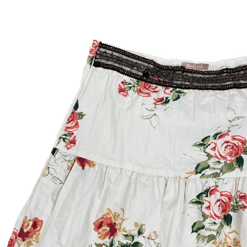 Falda Twenty One Blanca Floral en Niveles Línea A Talla S Adornada Volantes Verano Foto 3 de 4