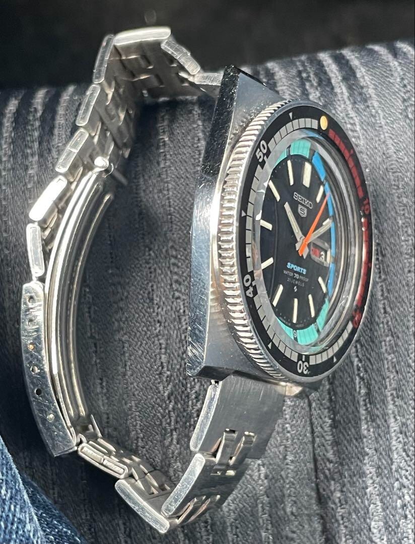 SEIKO 5 SPORTS 6119-6050 21 Jewels Automatic Black Dial Men's