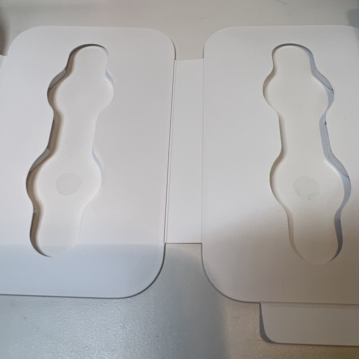 Vanilla Air タグ 【再販売】 新品 AirTag 4個入り - Apple（日本）