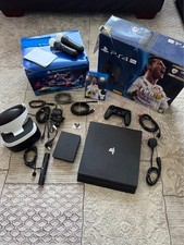 PlayStation PS4 Pro 1Tb, Plus VR worlds Bundle