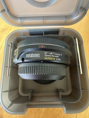 Metabones T Speed Booster Super16 0.58x Adapter for Canon EF Lenses to MFT Mount