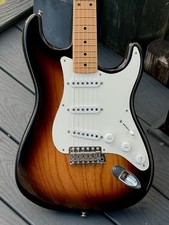 Fender Stratocaster '54 Anniversary Master 2004 costruita in regalo per David Gilmour.