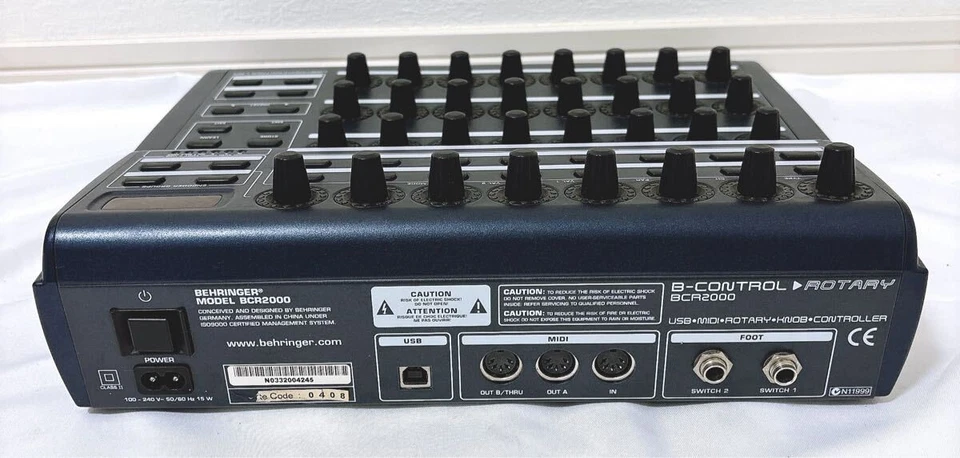 Controlador Behringer BCR2000 B-Control USB MIDI Foto 3 de 4
