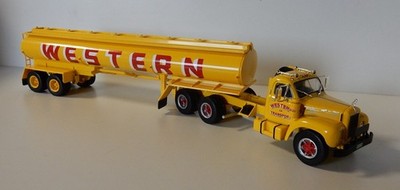 Altaya  / IXO Mack B 61 ,Tanksattelzug  1/43
