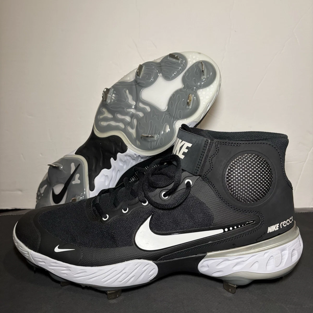 Nike Alpha Huarache Elite 3 Mid Black White - огромный выбор по
