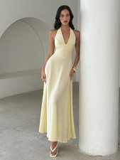 Elegant ladies' maxi dress with V neck in light yellow