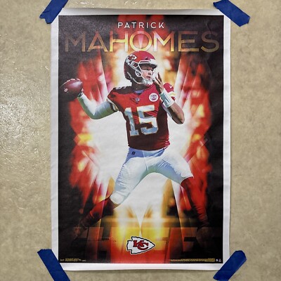 Patrick Mahomes KC Chiefs Quarterback Football   NFL   Canvas Wall Art  12x18 in