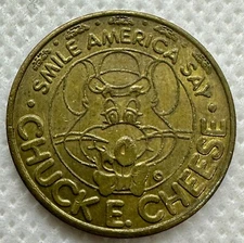 rare 1983 CHUCK E CHEESE TOKEN BRASS 23 mm Pizza Time Theatre Showbiz 25c CEC