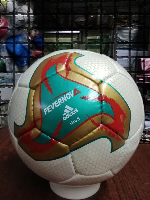 ADIDAS FEVERNOVA GOLD OFFICIAL MATCH BALL | FIFA WORLD CUP BALL 2002 | NO.5 | eBay