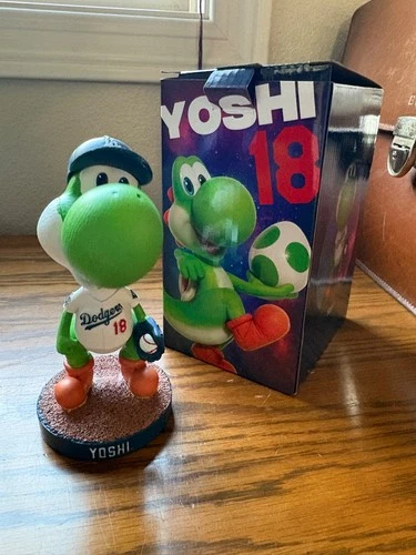 🐸🔵 Yoshi Super Mario LA Dodgers Yamamoto Bobblehead SGA 3/31/26 🔵🐸