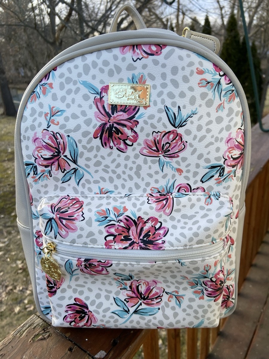 backpacks similar to timbuk2 Never Check Expandable Backpack | Carry-On Ready Chip Trayanum Ohio State An update to one dorabags Color:Sawdust/Olive Tan