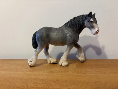 Schleich Pferd Clydesdale Stute 13291 2004 - Bild 1 von 3