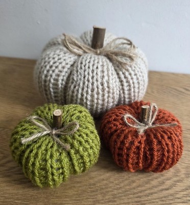 Handarbeit gestrickte Kürbisse 3er Set Herbst, Herbst Deko Halloween