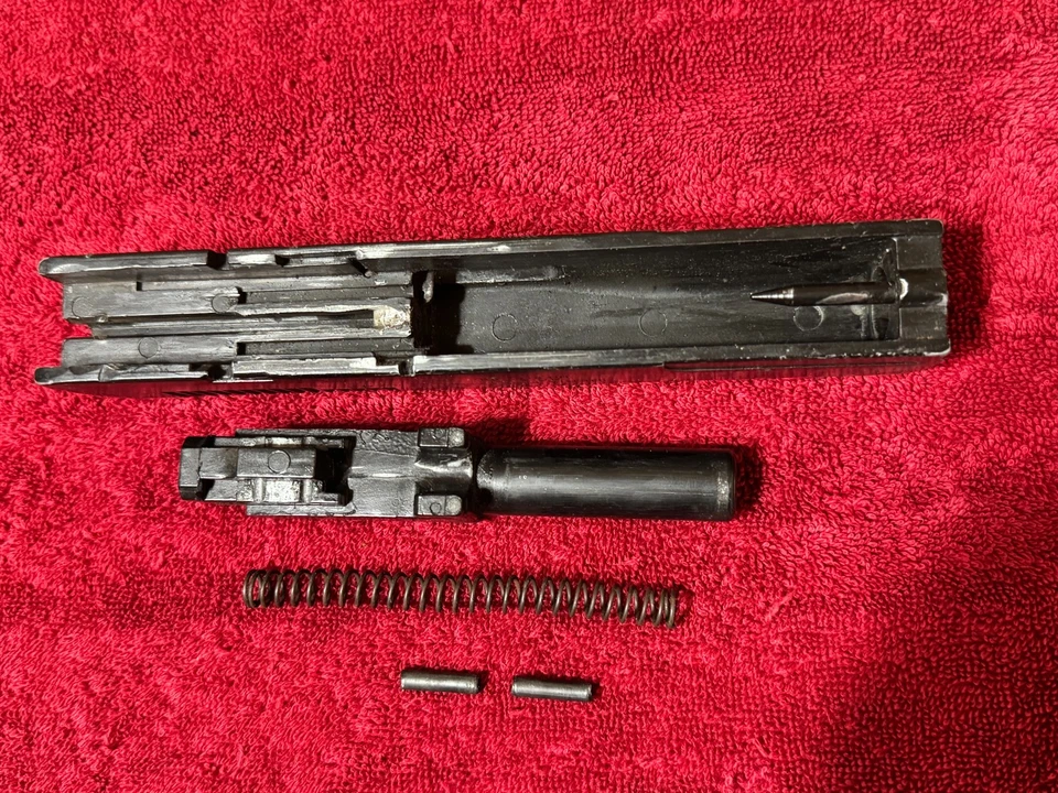 Conjunto de correderas Iberia 40 - Barril - Muelle de retroceso - Extractor de pasadores - .40 S&W - 31837 Foto 2 de 4