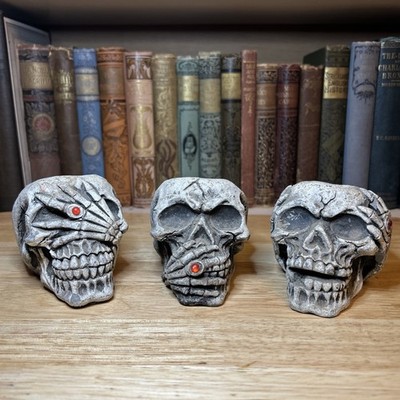 Hear No See No Speak NO Evil Tea Candle Holders 3 Skulls Halloween