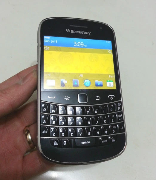 BlackBerry Bold 9900 Black Unlocked Cell Phones & Smartphones for