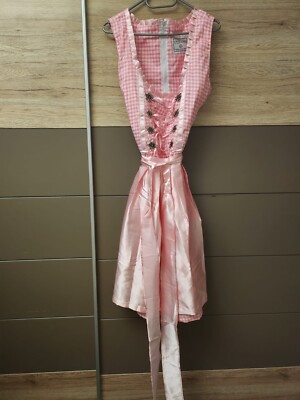 Schönes Rosa Dirndl von Gaudi Trachten