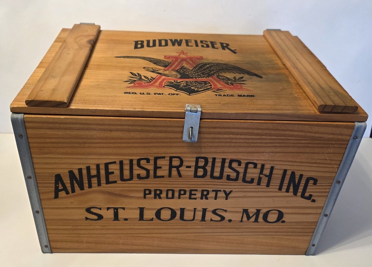 BUDWEISER Beer ANHEUSER-BUSCH INC. Advertising Crate Hinged Wooden