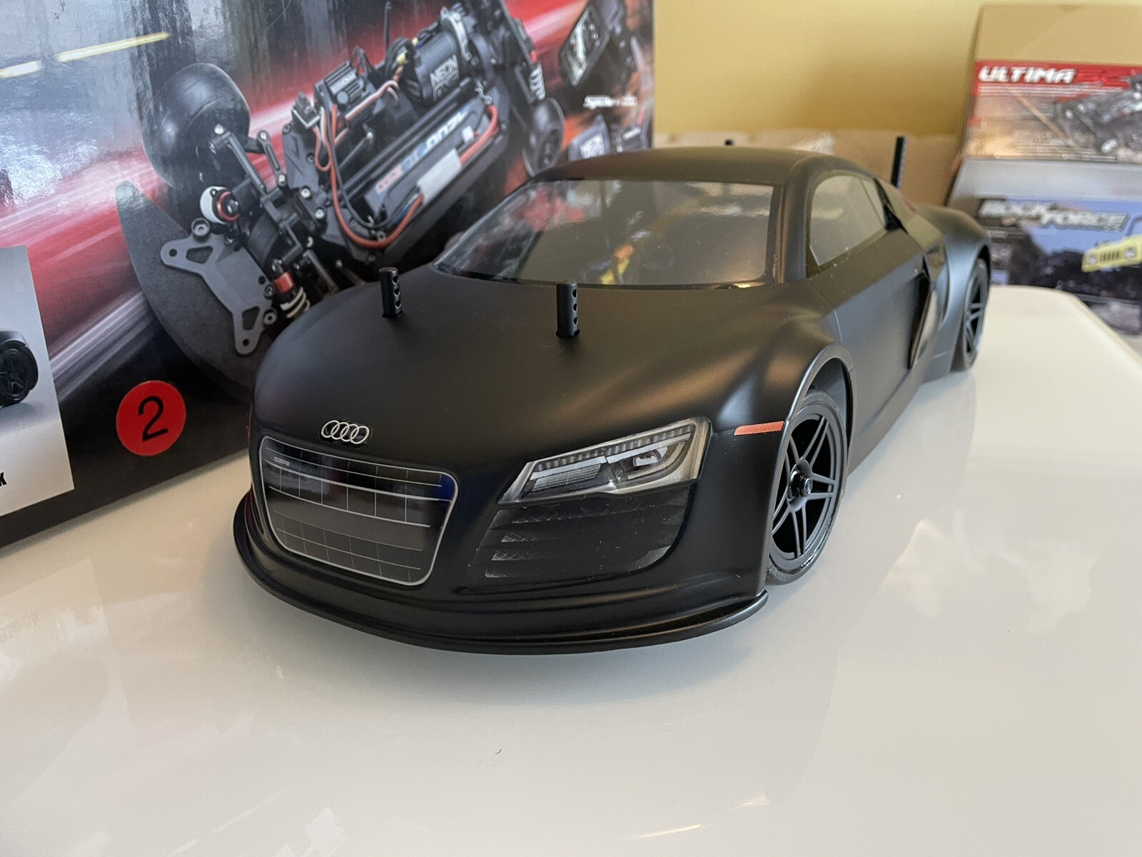 Kyosho FAZER VE Audi R8 Matt Black 1/10 EP(BL) 4WD Readyset 