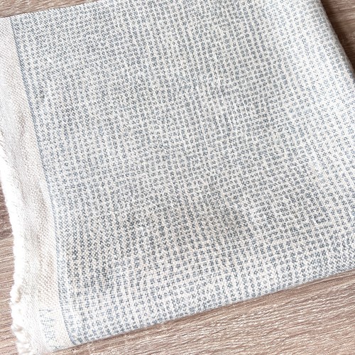 1406. Scatter Dove 100% Linen Cushion Cover. Various sizes - Picture 4 of 4