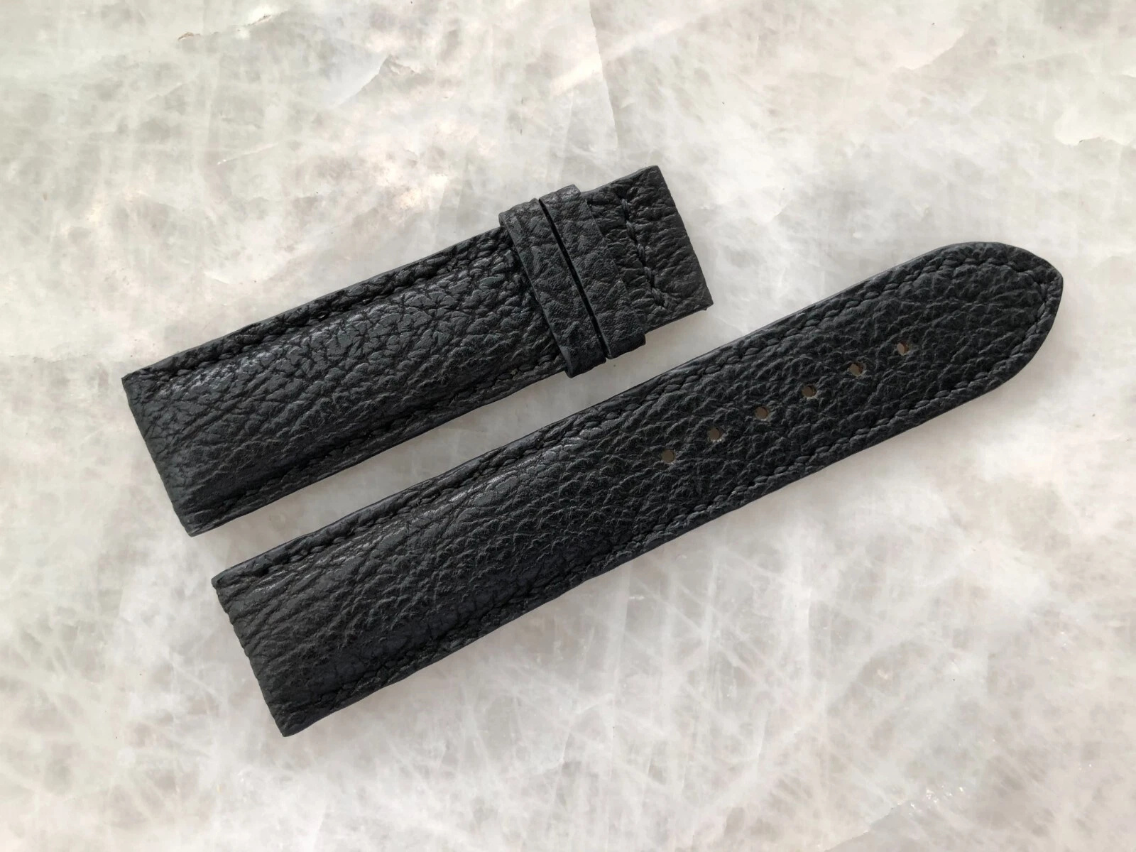 22mm/20mm Genuine Real Leather Padded Watch Strap Band - Black Color