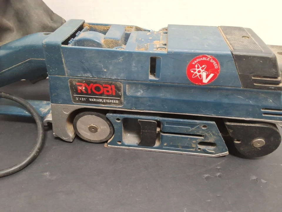 Lijadora de banda de velocidad variable Ryobi BE-321 tipo 2 | tamaño de correa 3" x 21 Foto 2 de 4