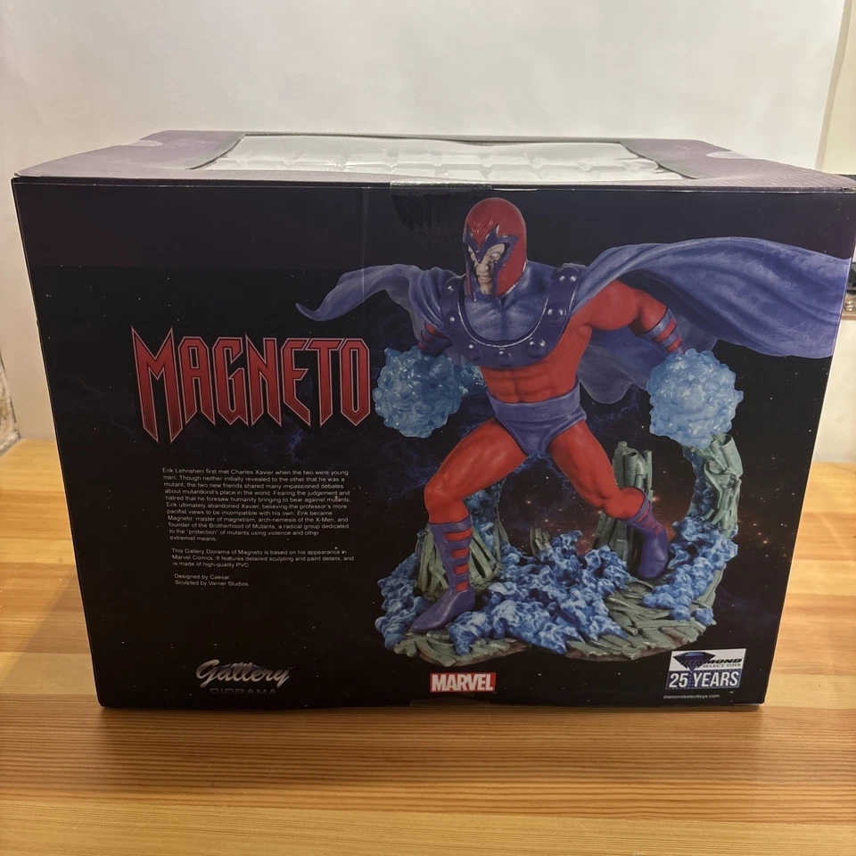 Diamond Select Toys: Marvel Gallery Comic Magneto PVC Estatua  Foto 3 de 4