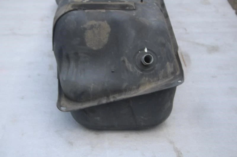 Toyota 4runner 2002 tanque de combustible de gasolina Foto 3 de 4