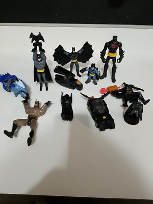 11 Vintage batman . Plastic figures . Collectible Toys .