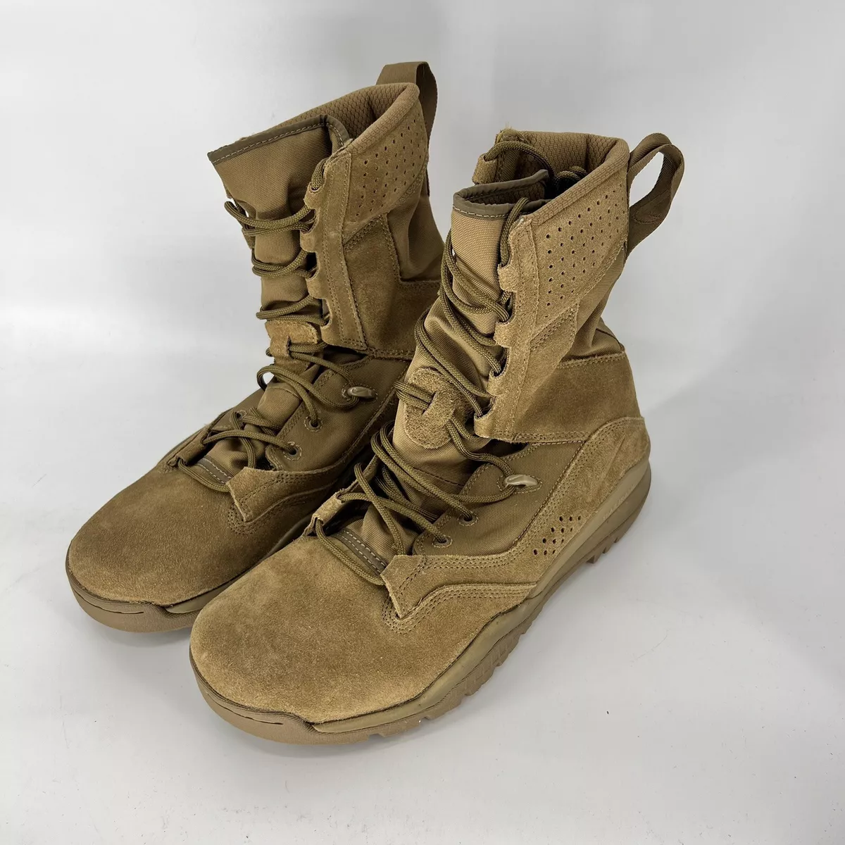 Nike SFB Field 2 8 Leather Tactical Boots.