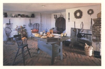 ASH LAWN-HIGHLAND / HOME OF JAMES MONROE / WARMING KITCHEN - Postcard - 6'' x 4''