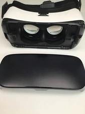 Samsung Gear VR Headset Powered By Oculus Model SM-R322  