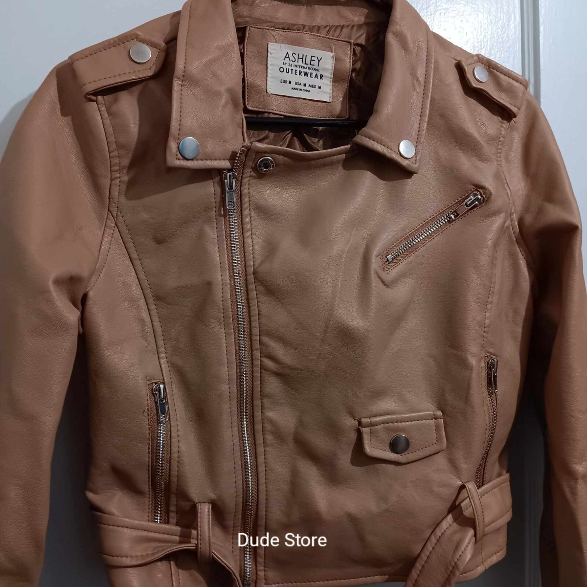 Ashley By 26 Intl Cropped/Biker Faux Leather Jacket Size: Offset  Zipper