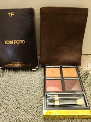 TOM FORD Eye Color Quad Eyeshadow 04 Honeymoon 0.21 oz/6 g Pressed Powder