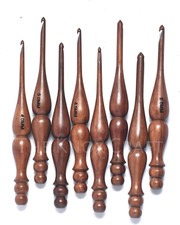 Wooden Crochet Hook Set of 7 4Mm  10Mm   Ergonomic Soft Grip Handles, Smooth Wo