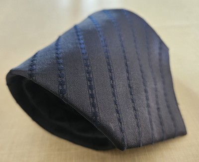 Vintage Havanna Krawattenhalter blau selbst gestreift strukturiert Polyester Krawatte