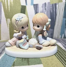 Precious Moments The Sweetest Treat Is Friendship Girls Snack Figurine Club Excl