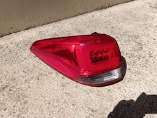 Feu arrière Kia CARENS