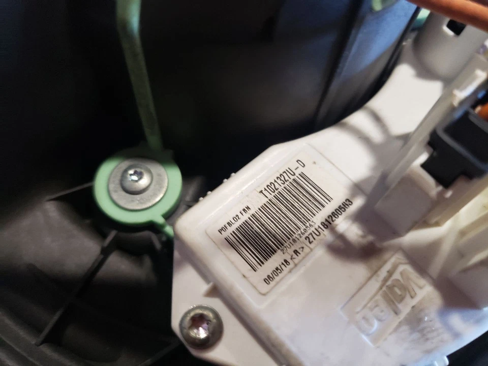 Motor soplador - BMW 323i E90 LCI 2011 automático - 09-16 OEM 693363 Foto 3 de 4