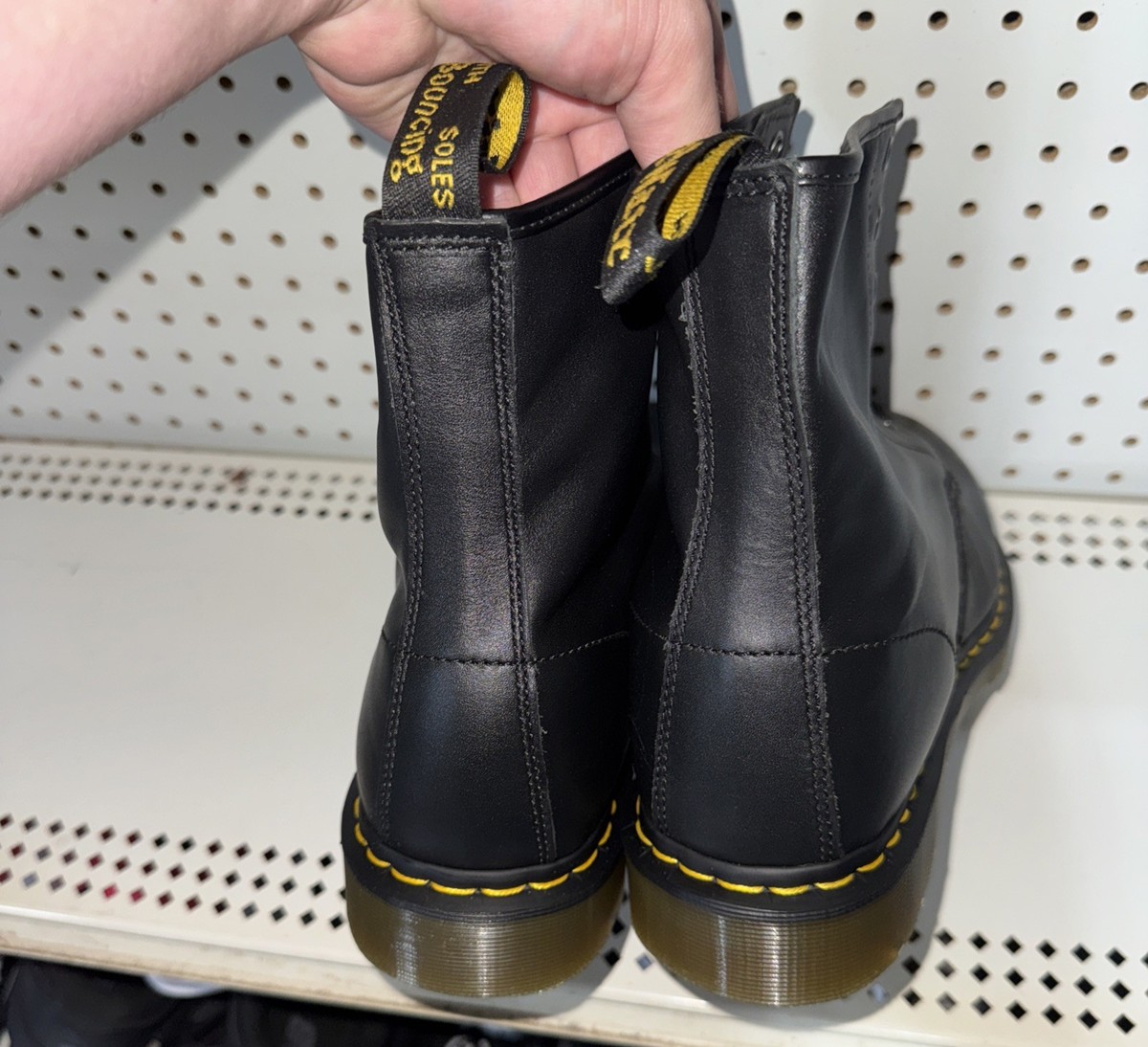 Dr. Martens 11822 Mens Leather 8-Eye Lace Up Combat Boots Size 14